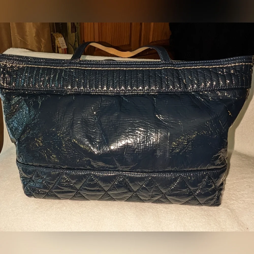 Coach Poppy liquid gloss soft navy patent leather tote.18674